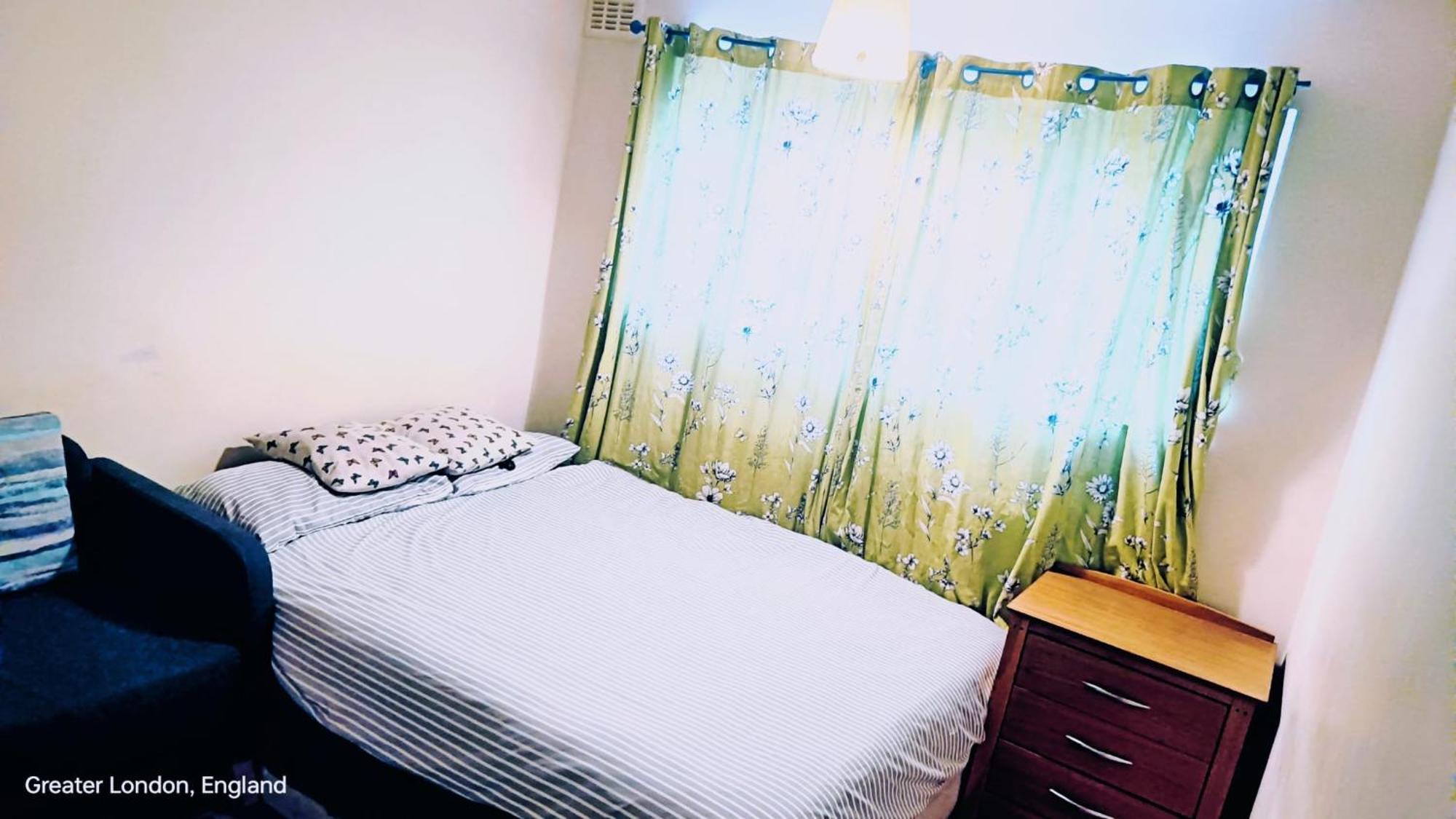 London'S Bed With Breakfast & Free Parking 아파트 외부 사진